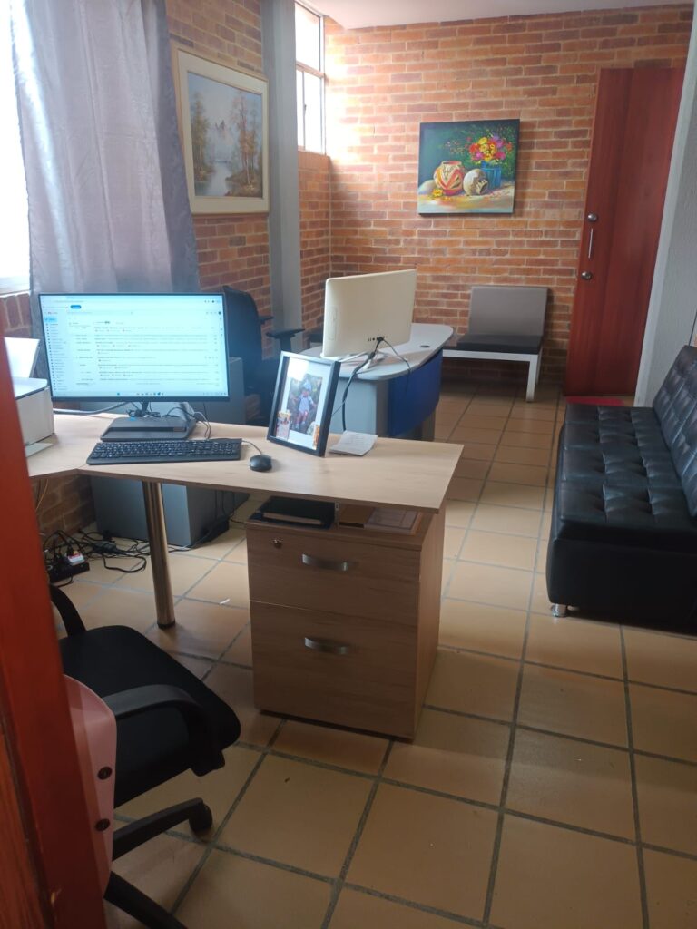 02527876-9277-4481-b8af-92a747f06975-768x1024